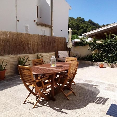 La Miranda Villa Cala de Sant Vicenc Buitenkant foto