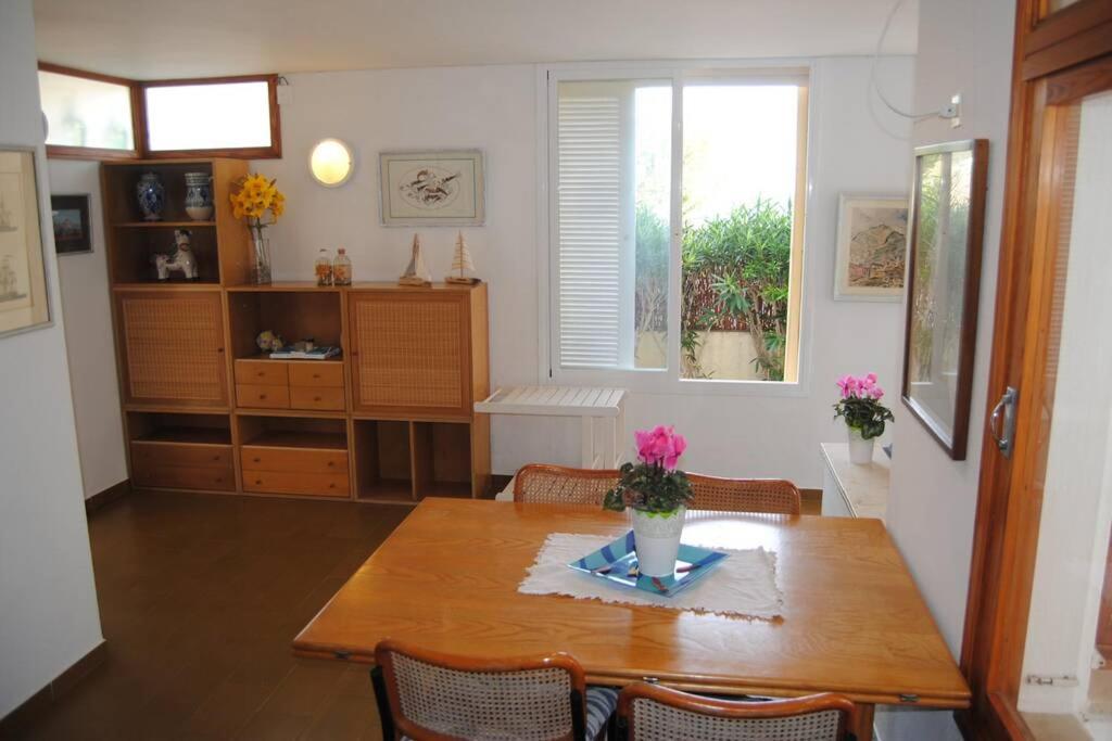 La Miranda Villa Cala de Sant Vicenc Buitenkant foto
