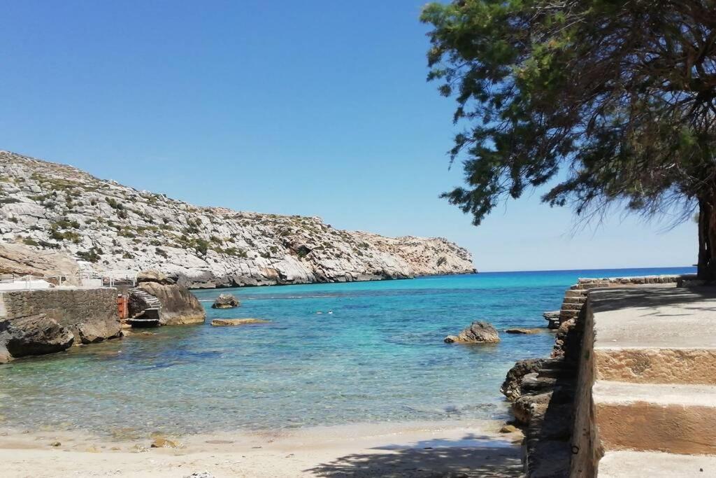 La Miranda Villa Cala de Sant Vicenc Buitenkant foto