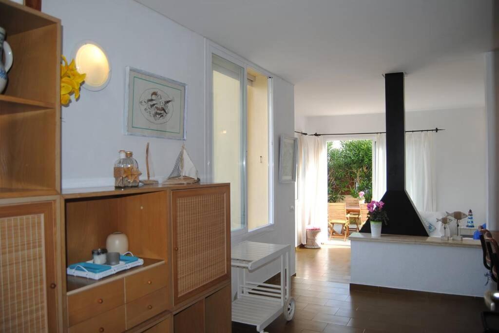 La Miranda Villa Cala de Sant Vicenc Buitenkant foto