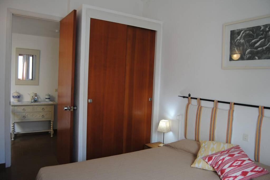 La Miranda Villa Cala de Sant Vicenc Buitenkant foto